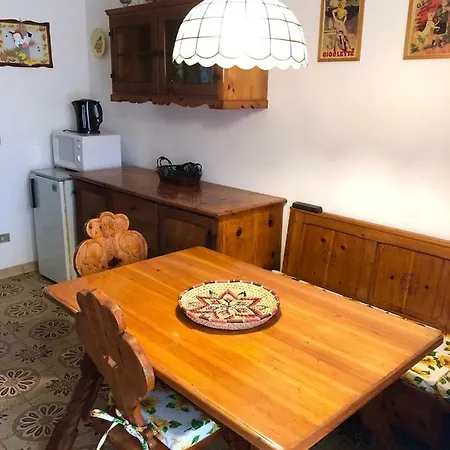 アパート Casa Busciana